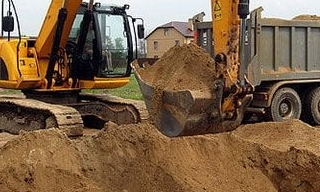 Выкопать яму экскаватором в Петропавловске-Камчатском от 952 руб. - 2Землекопа-Птк 
